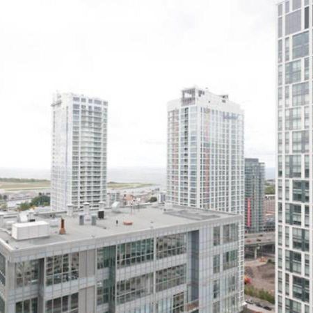 N2N Suites - Downtown Lake & City View Apartments Toronto Esterno foto