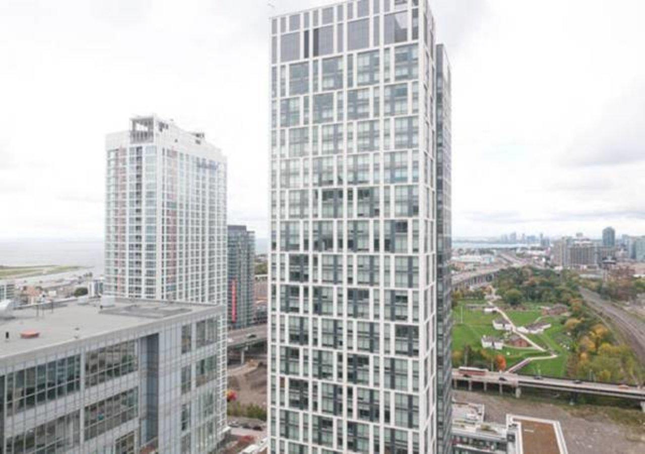 N2N Suites - Downtown Lake & City View Apartments Toronto Esterno foto