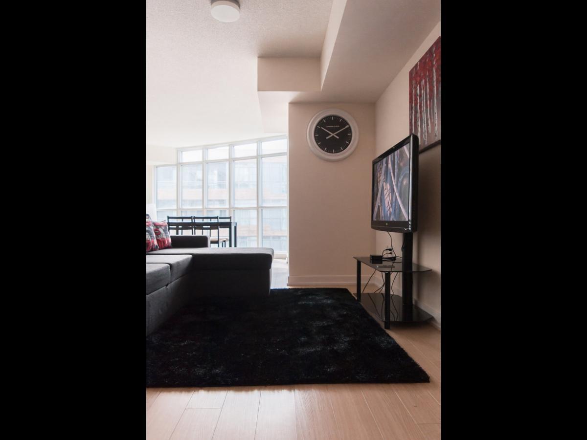 N2N Suites - Downtown Lake & City View Apartments Toronto Esterno foto