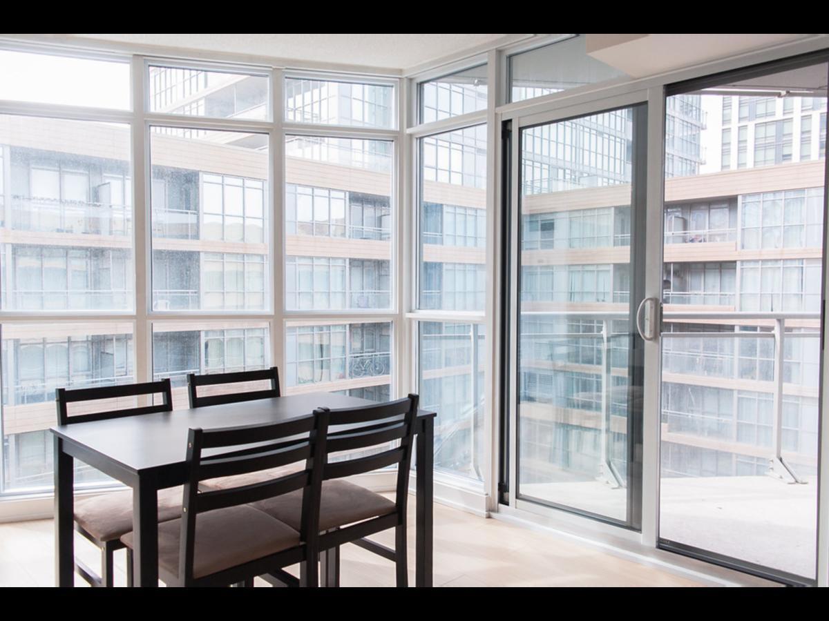 N2N Suites - Downtown Lake & City View Apartments Toronto Esterno foto
