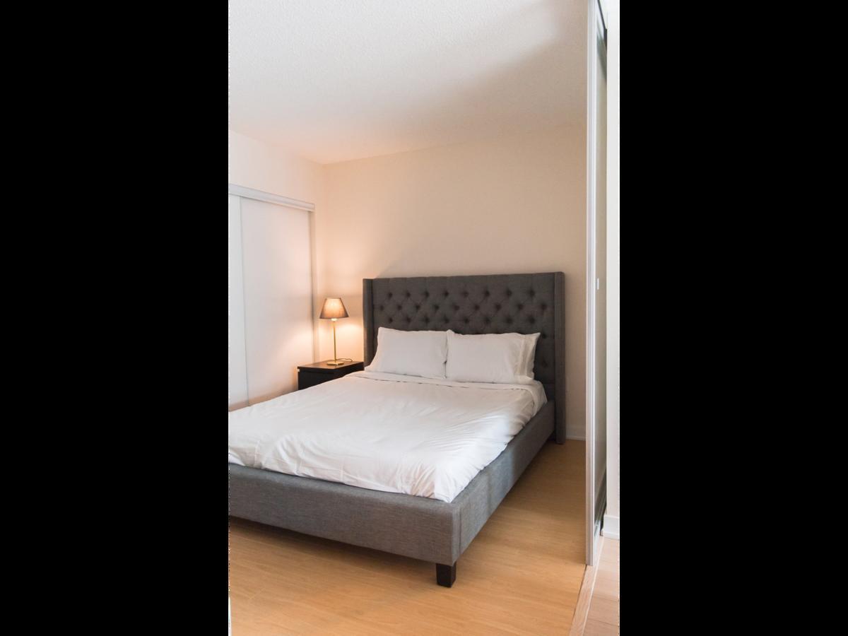 N2N Suites - Downtown Lake & City View Apartments Toronto Esterno foto