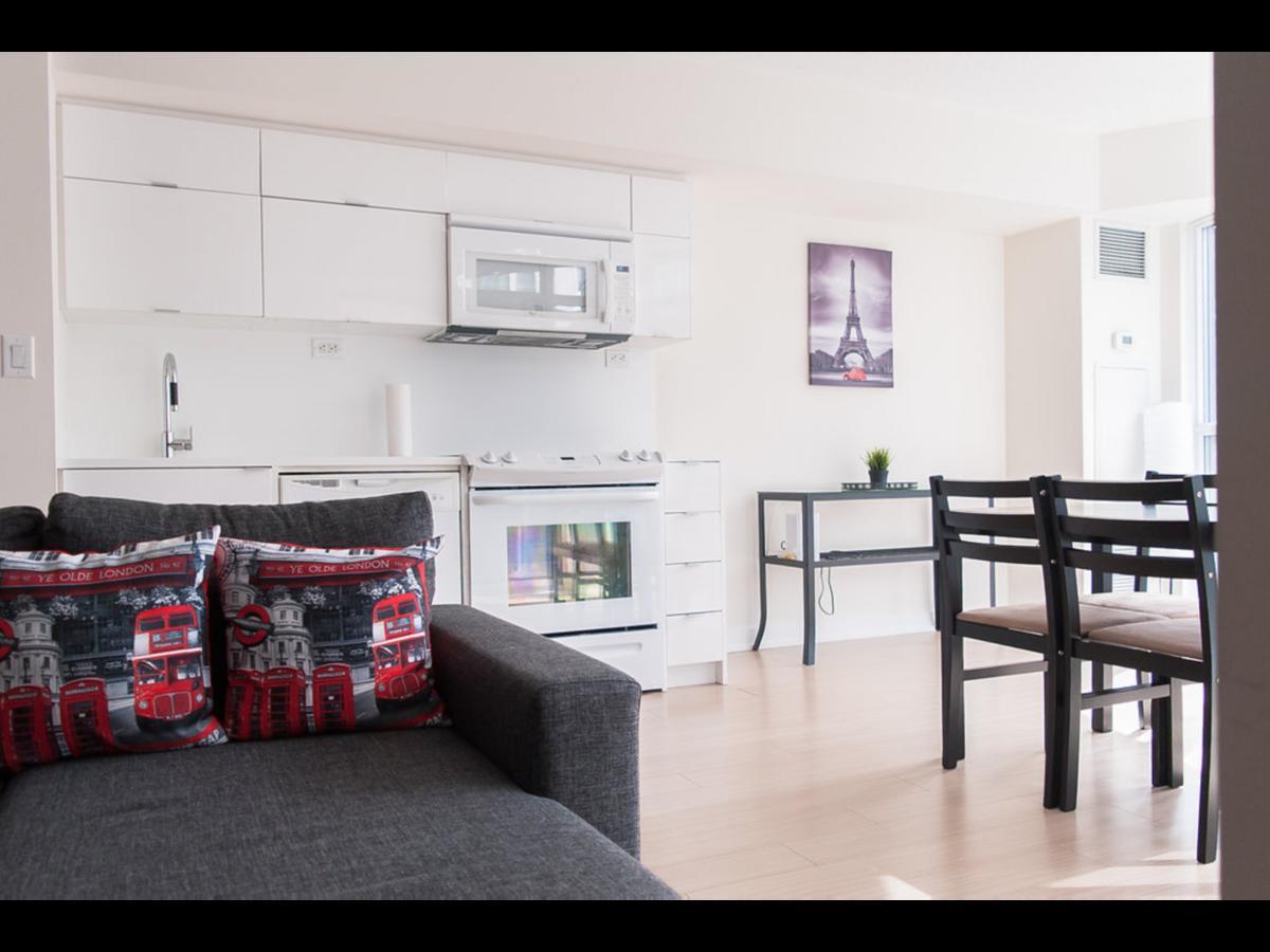 N2N Suites - Downtown Lake & City View Apartments Toronto Esterno foto