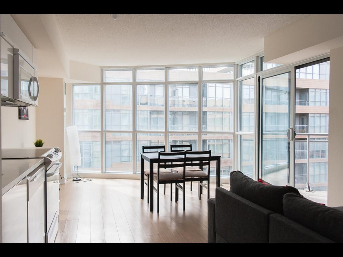 N2N Suites - Downtown Lake & City View Apartments Toronto Esterno foto