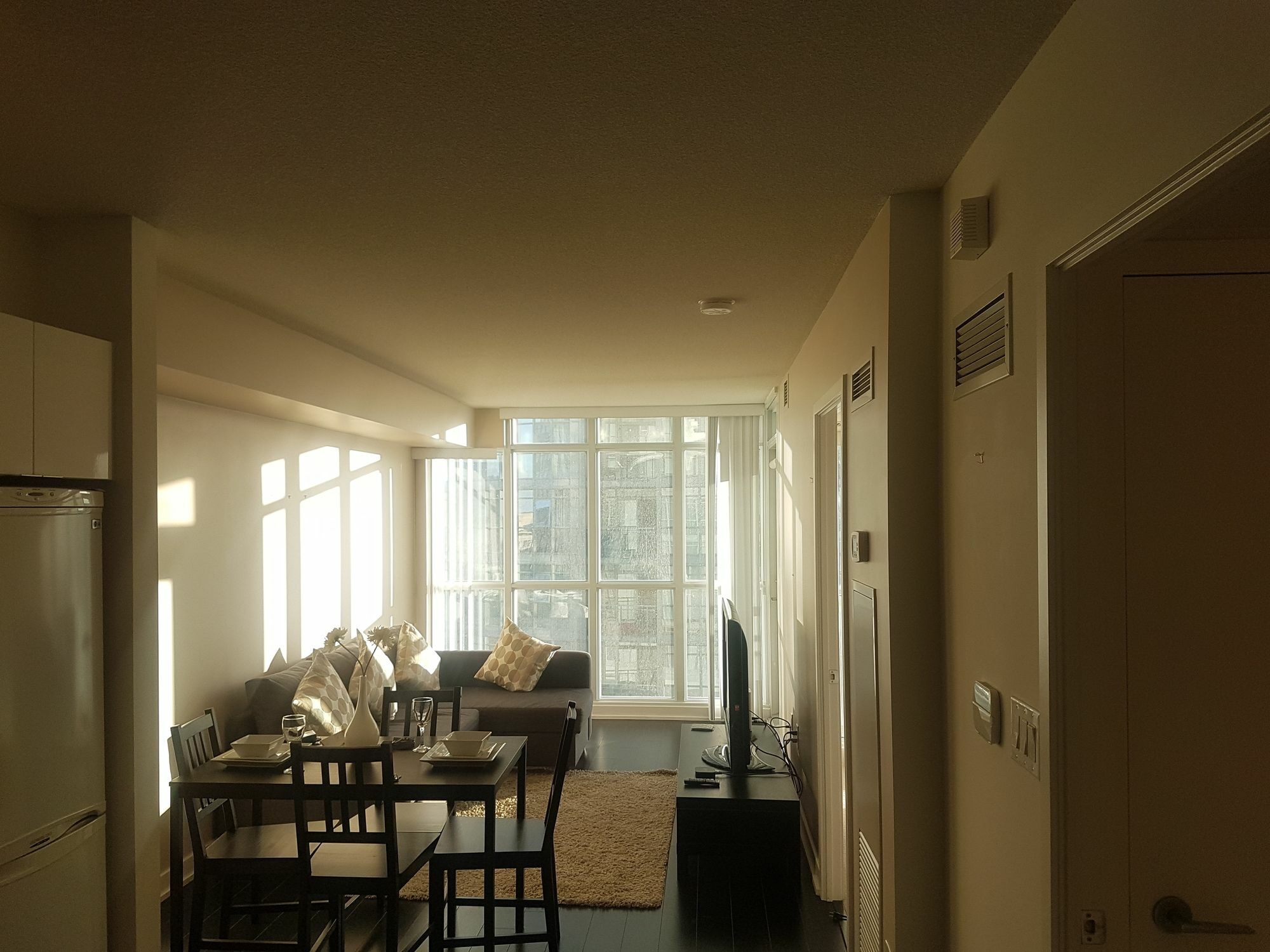 N2N Suites - Downtown Lake & City View Apartments Toronto Esterno foto